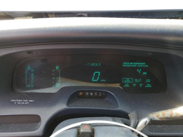 1LNLM81W6TY736607 - 1996 LINCOLN TOWN CAR EXECUTIVE Weiß Foto 9