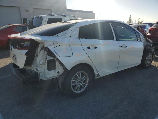 JTDKARFP4J3095967 - 2018 TOYOTA PRIUS PRIM WHITE photo 3