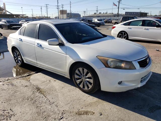 1HGCP36898A069798 - 2008 HONDA ACCORD EXL WHITE photo 4