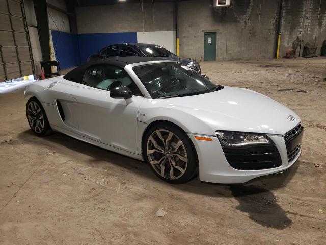 WUATNAFG7CN003027 - 2012 AUDI R8 5.2 QUATTRO WHITE photo 4