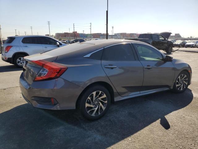 2HGFC2F72JH545424 - 2018 HONDA CIVIC EX GRAY photo 3