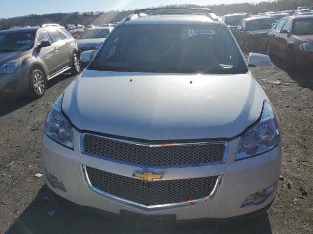 1GNKVLED8CJ200556 - 2012 CHEVROLET TRAVERSE LTZ WHITE photo 5