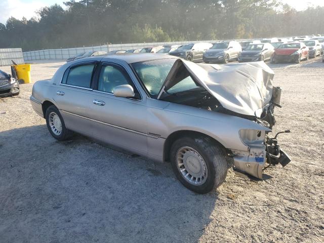 1LNHM81W3YY936535 - 2000 LINCOLN TOWN CAR EXECUTIVE Beige Foto 4