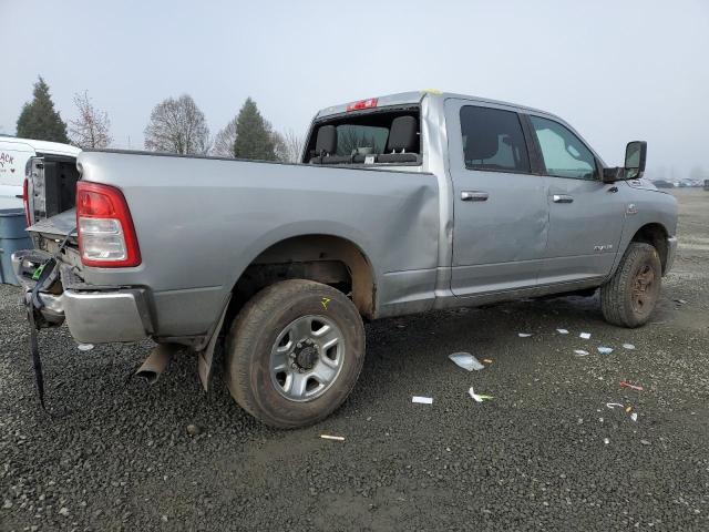 3C6UR5DL2NG232635 - 2022 RAM 2500 BIG HORN/LONE STAR SILVER photo 3