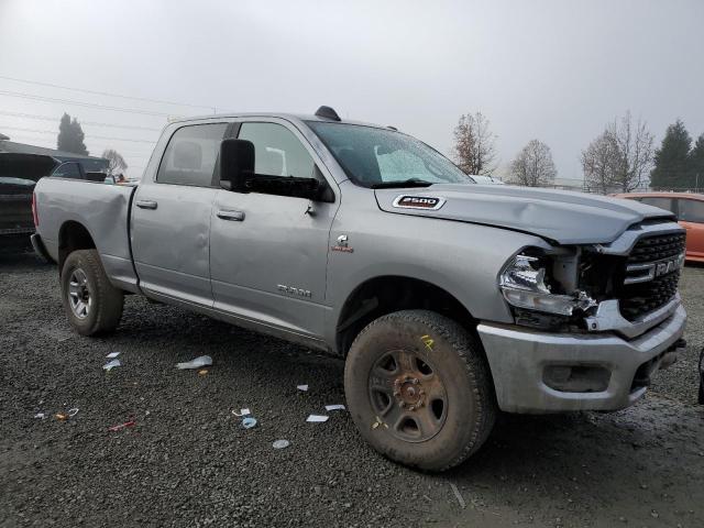 3C6UR5DL2NG232635 - 2022 RAM 2500 BIG HORN/LONE STAR SILVER photo 4