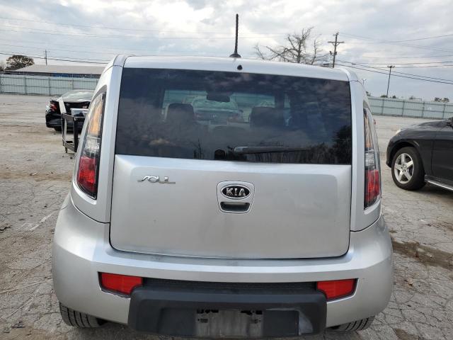 KNDJT2A20A7704277 - 2010 KIA SOUL + SILVER photo 6