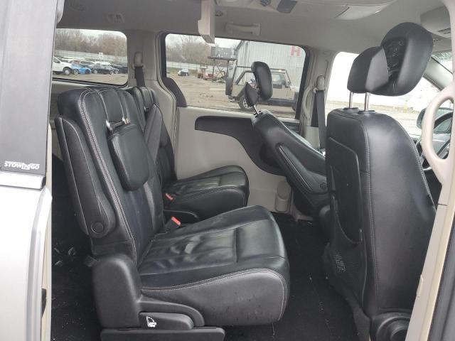 2C4RC1BG1ER211199 - 2014 CHRYSLER TOWN & COU TOURING GRAY photo 11