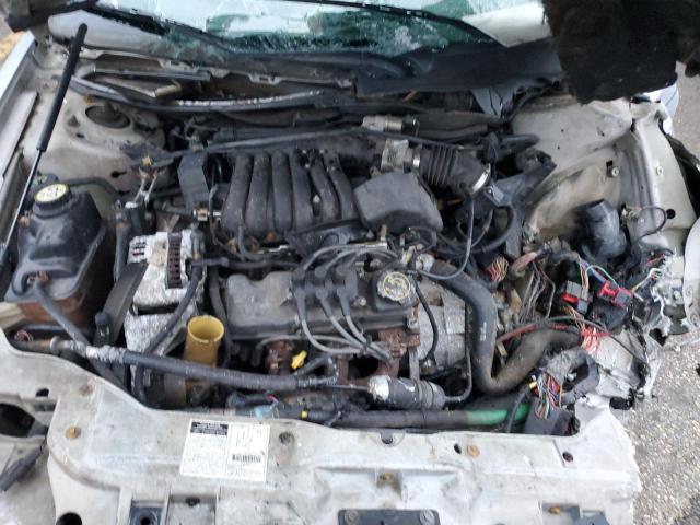 1FAFP55282G241270 - 2002 FORD TAURUS SES SILVER photo 11