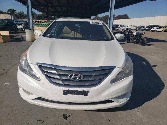 5NPEC4AC5BH143139 - 2011 HYUNDAI SONATA SE WHITE photo 5