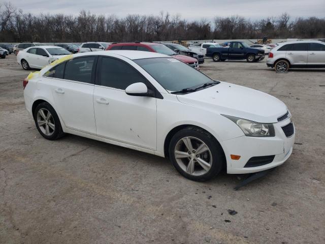 1G1PE5SB9D7106478 - 2013 CHEVROLET CRUZE LT WHITE photo 4