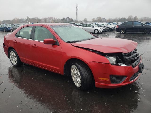 3FAHP0HA9AR324387 - 2010 FORD FUSION SE RED photo 4