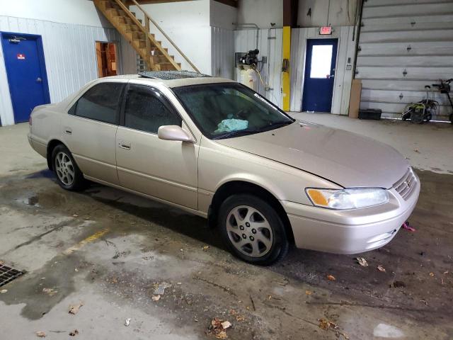 4T1BF28K0WU062794 - 1998 TOYOTA CAMRY CE BEIGE photo 4