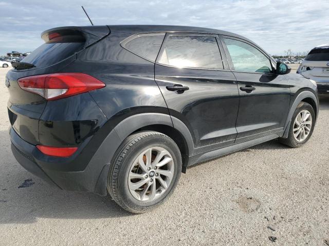 KM8J23A46HU383640 - 2017 HYUNDAI TUCSON SE BLACK photo 3