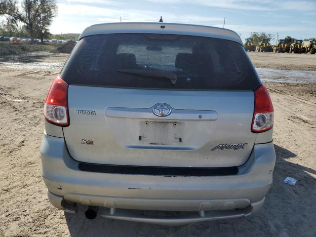 2T1KR32E43C145206 - 2004 TOYOTA MATRIX XR GRAY photo 6