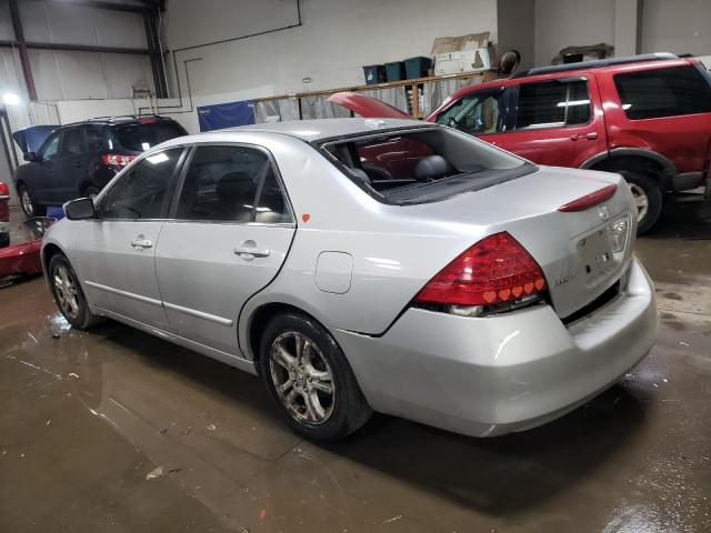 1HGCM56826A042430 - 2006 HONDA ACCORD EX SILVER photo 2