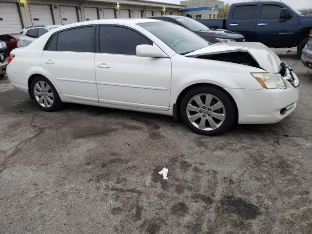 4T1BK36B36U164126 - 2006 TOYOTA AVALON XL WHITE photo 4