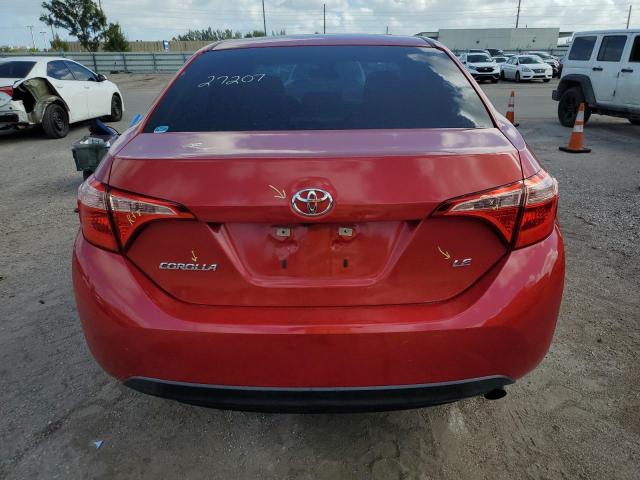 5YFBURHE4HP677300 - 2017 TOYOTA COROLLA L RED photo 6