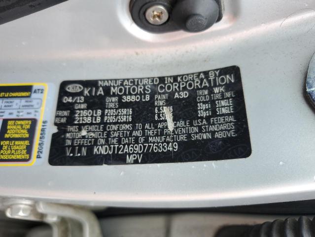 KNDJT2A69D7763349 - 2013 KIA SOUL + SILVER photo 13