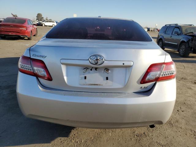 JTNBF3EK1B3008639 - 2011 TOYOTA CAMRY BASE SILVER photo 6