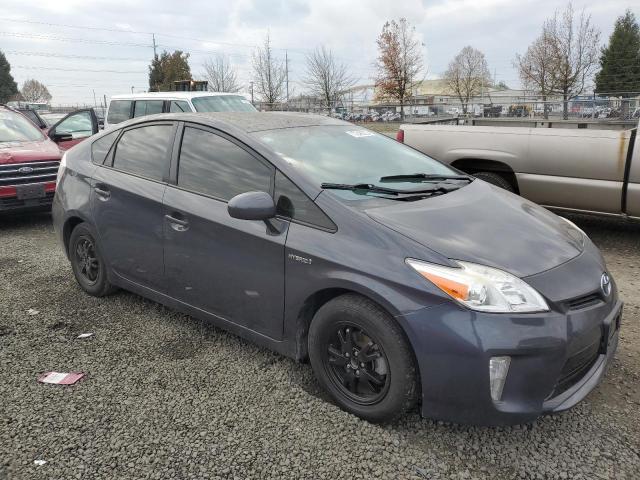 JTDKN3DUXF1977464 - 2015 TOYOTA PRIUS SILVER photo 4