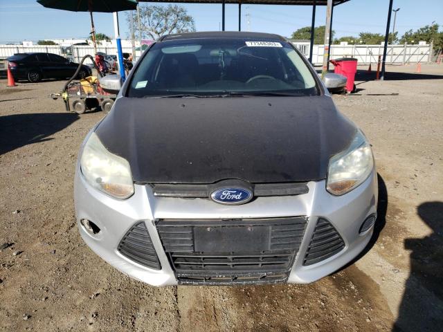 1FADP3K2XEL213661 - 2014 FORD FOCUS SE SILVER photo 5