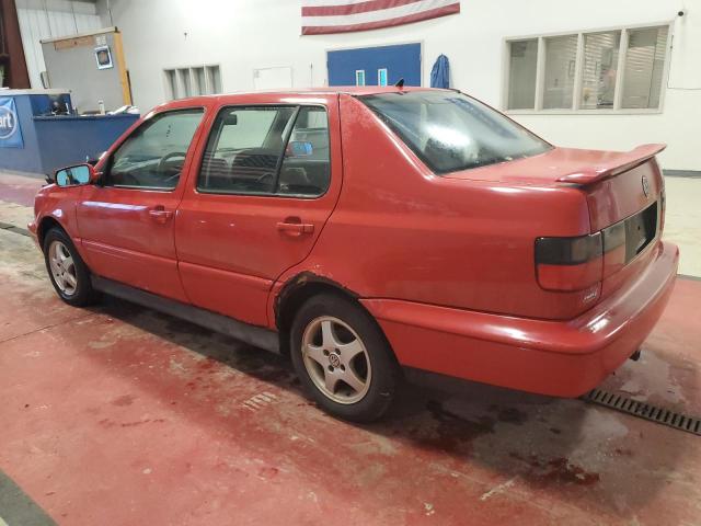 3VWVA81H6WM148551 - 1998 VOLKSWAGEN JETTA GT RED photo 2