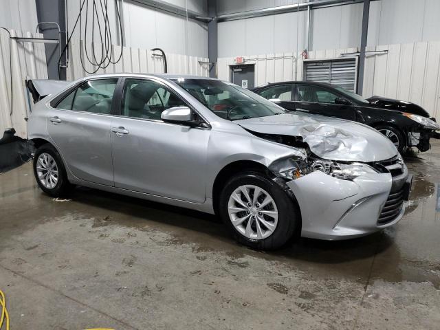 4T4BF1FK2GR580779 - 2016 TOYOTA CAMRY LE SILVER photo 4