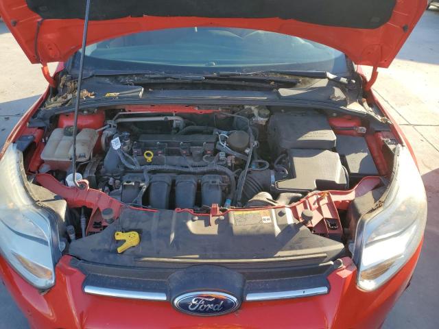 1FADP3K2XEL263816 - 2014 FORD FOCUS SE RED photo 11