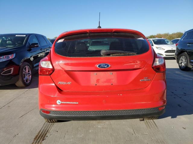 1FADP3K2XEL263816 - 2014 FORD FOCUS SE RED photo 6