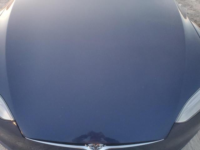 5YJSA1E2XHF180221 - 2017 TESLA MODEL S ლურჯი ფოტო 11