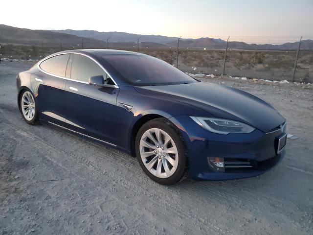 5YJSA1E2XHF180221 - 2017 TESLA MODEL S ლურჯი ფოტო 4