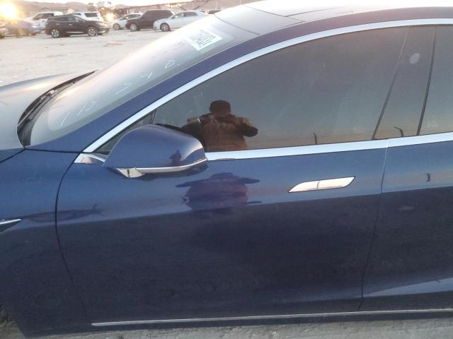 5YJSA1E2XHF180221 - 2017 TESLA MODEL S ლურჯი ფოტო 7