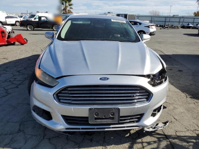 3FA6P0H72GR116579 - 2016 FORD FUSION SE SILVER photo 5