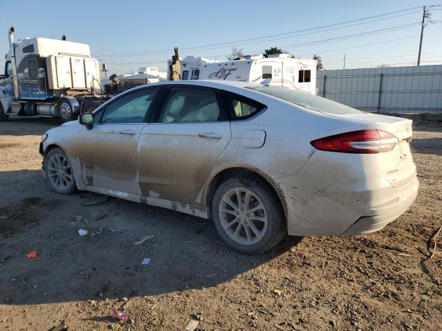 3FA6P0LU5KR220747 - 2019 FORD FUSION SE WHITE photo 2