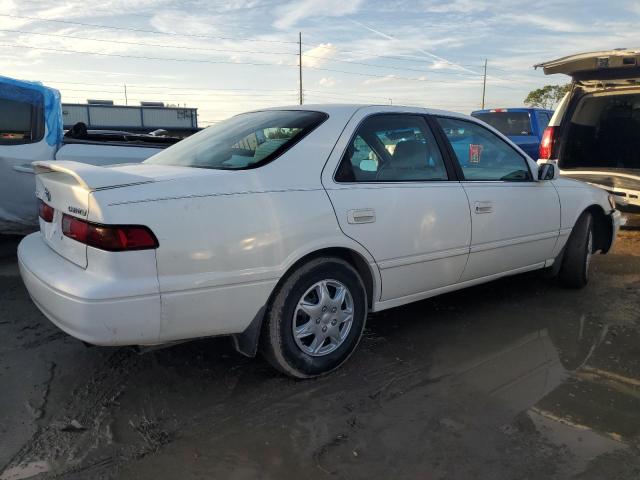 4T1BG22K0XU457260 - 1999 TOYOTA CAMRY CE WHITE photo 3