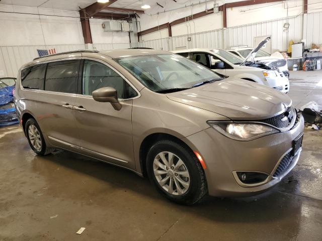 2C4RC1BG8HR552586 - 2017 CHRYSLER PACIFICA TOURING L TAN photo 4