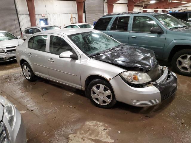 1G1AD5F50A7166304 - 2010 CHEVROLET COBALT 1LT SILVER photo 4