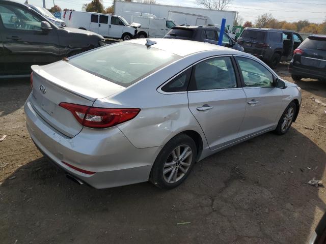 5NPE24AF1HH513282 - 2017 HYUNDAI SONATA SE SILVER photo 3