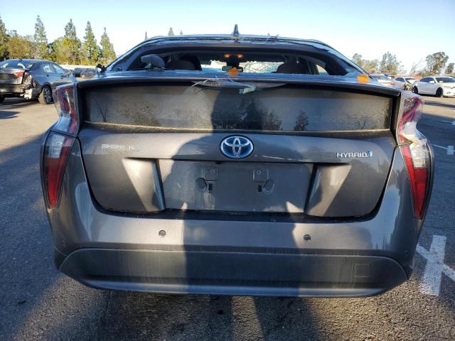 JTDKBRFU7J3075621 - 2018 TOYOTA PRIUS GRAY photo 6