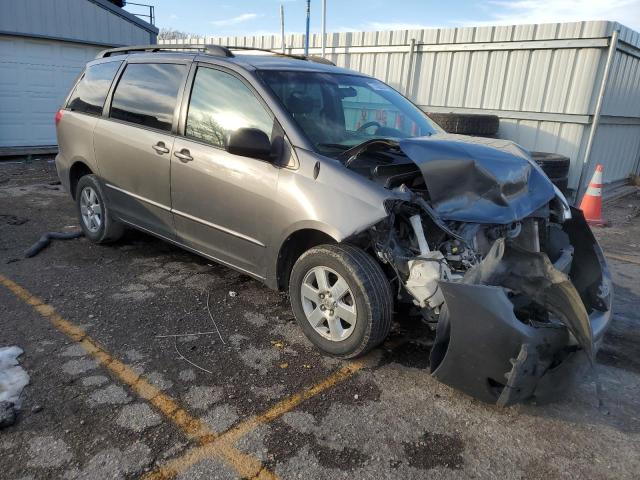 5TDZA23C04S197129 - 2004 TOYOTA SIENNA CE GRAY photo 4