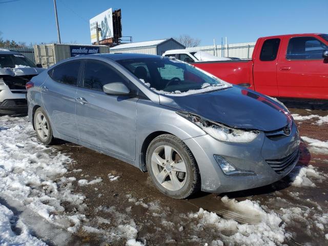 5NPDH4AE7FH613563 - 2015 HYUNDAI ELANTRA SE SILVER photo 4