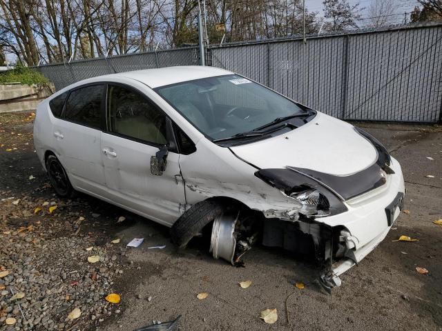 JTDKB20U553102482 - 2005 TOYOTA PRIUS WHITE photo 4