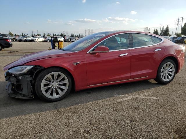 5YJSA1E22JF272459 - 2018 TESLA MODEL S RED photo 1