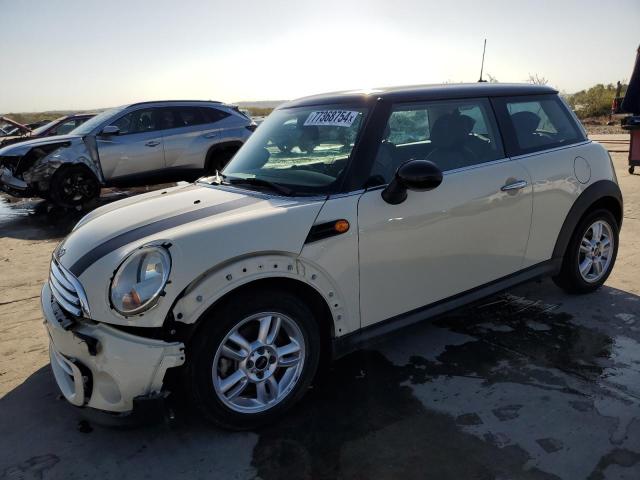 2013 MINI COOPER, 