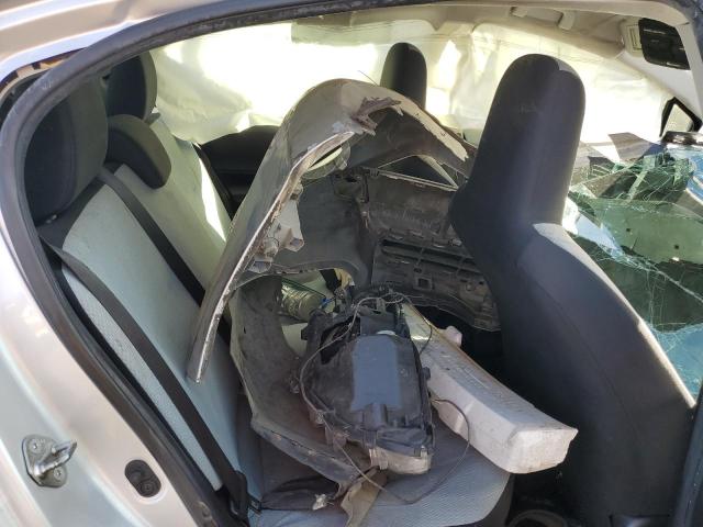 JTDKDTB32F1114431 - 2015 TOYOTA PRIUS C SILVER photo 10