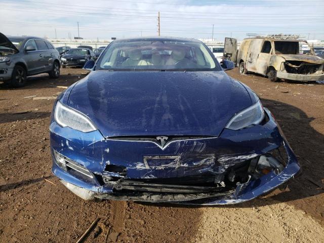 5YJSA1E21HF213252 - 2017 TESLA MODEL S ლურჯი ფოტო 5