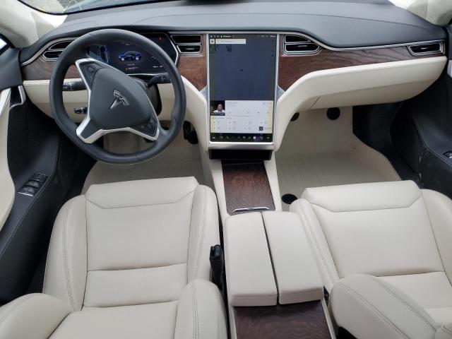 5YJSA1E21HF213252 - 2017 TESLA MODEL S ლურჯი ფოტო 8