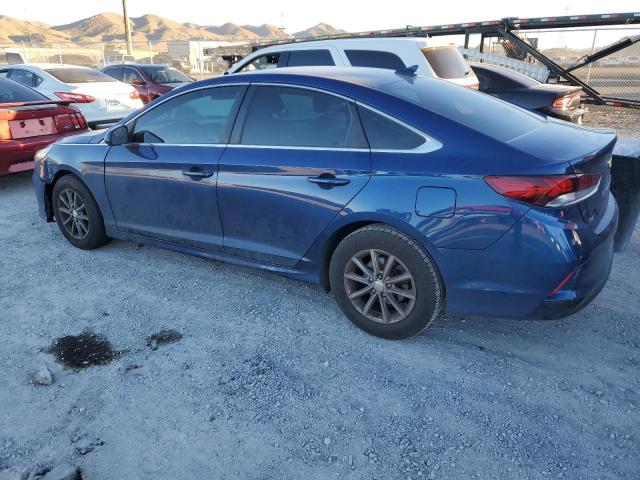 5NPE24AF4JH661819 - 2018 HYUNDAI SONATA SE BLUE photo 2