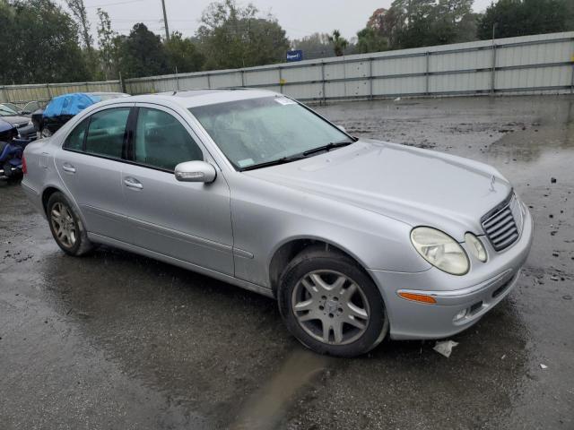 WDBUF65J04A533145 - 2004 MERCEDES-BENZ E 320 SILVER photo 4