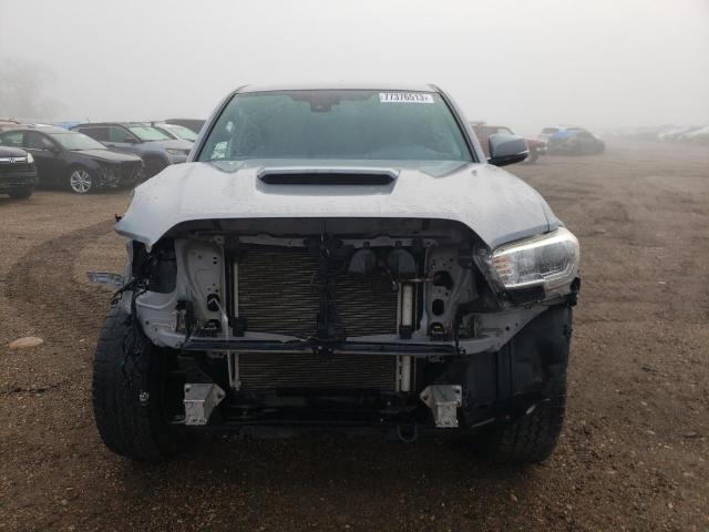 5TFSZ5AN3JX134824 - 2018 TOYOTA TACOMA ACCESS CAB GRAY photo 5